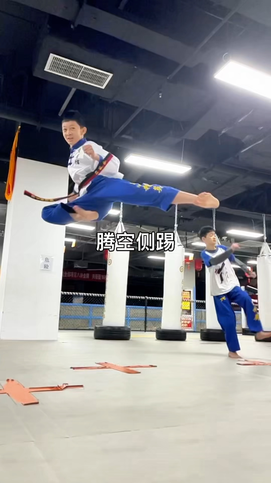 PG电子-关于跆拳道热身赛掀起高潮，嵩山雷豹队翻盘漓江雄狮队，战至最后一刻——中场绞杀压制对手的信息